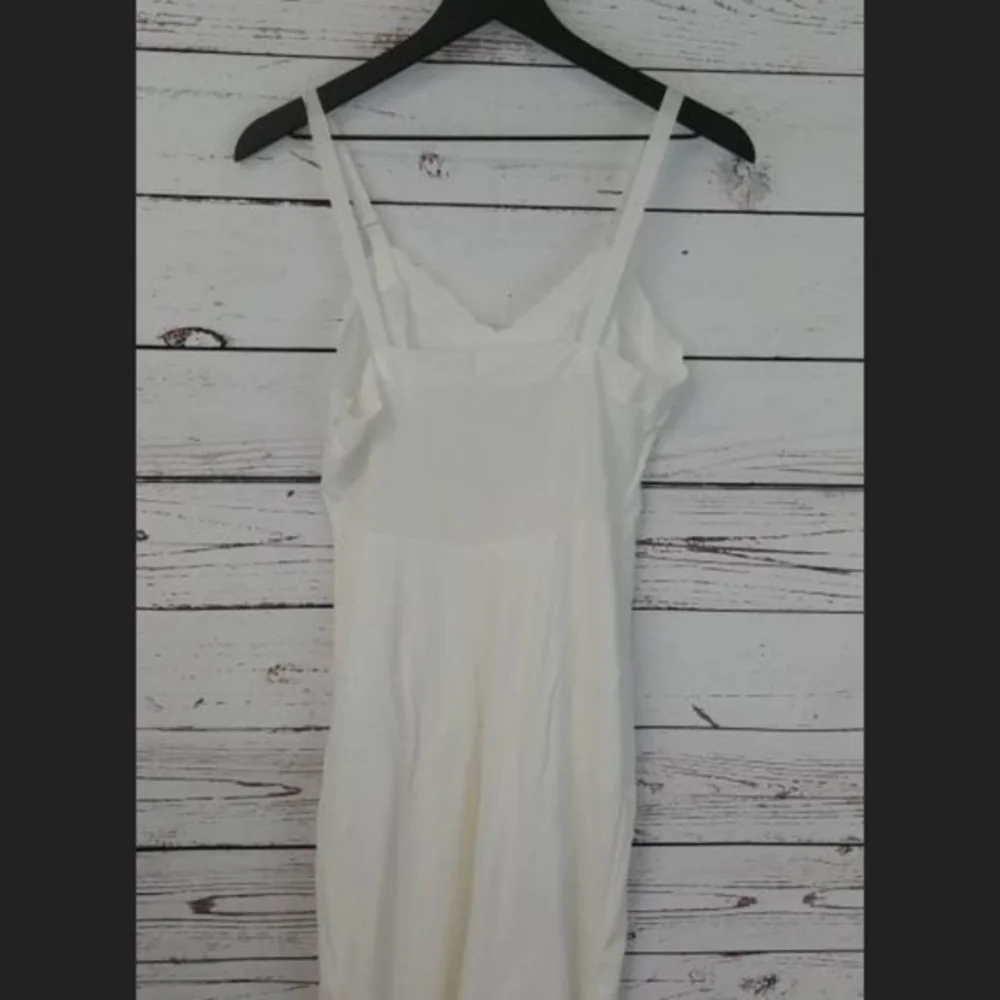 Vintage Movie Star‎ White Nylon Slip